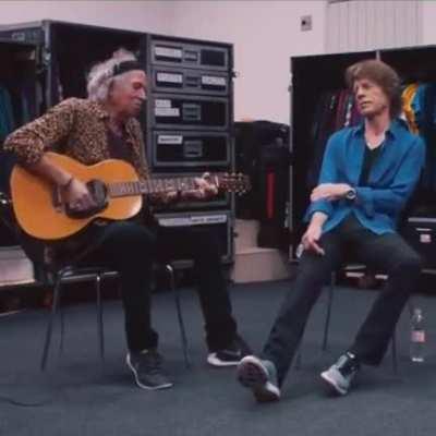 Keith Richards and Mick Jagger acoustic jam