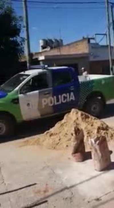 Ingeniero Budge, delincuentes irrumpieron una sala velatoria a los tiros.