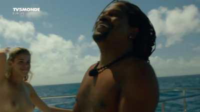 Margaux Laplace & autres - Fais pas ci, fais pas ça S07E02 (FR2014) (1/4) - le bateau