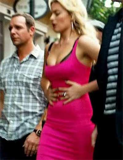 Join r/margotrobbielusters and share your lust for her