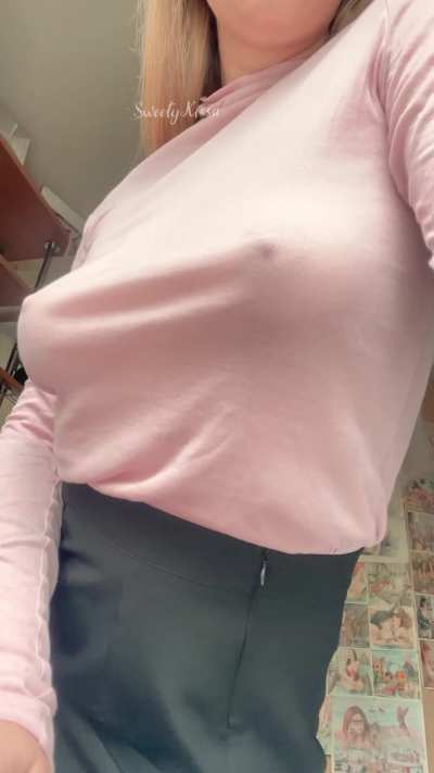 I love the second, more attentive glances from guys when I wear this turtleneck