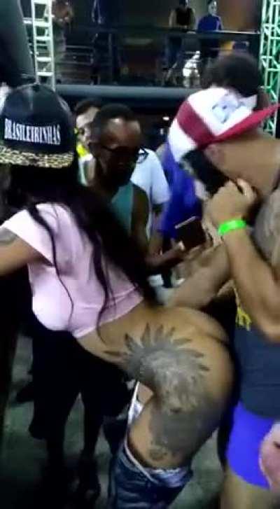 Public Sex At The 2019 Brazilian Carnival