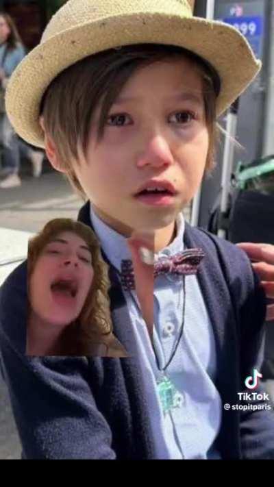 Kid's lemonade stand robbed.