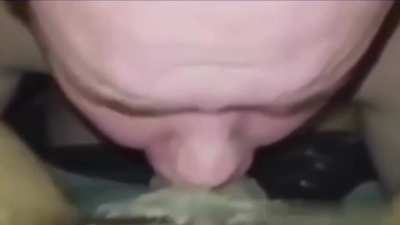 Sloppy deepthroat creampie comes out of her nose