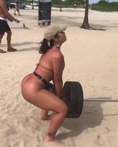 Workin' for that booty...