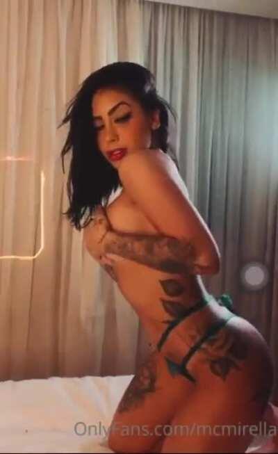 Mirella (onlyfans)
