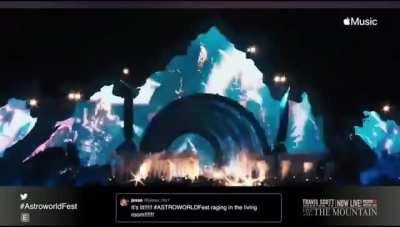 Why did Mike Dean have to interrupt Trav on this. His deep “ooohh” sounded amazing 😪