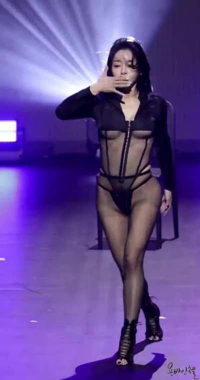 Fly With Me Shasa 2023 K-XF fancam 23.12.10