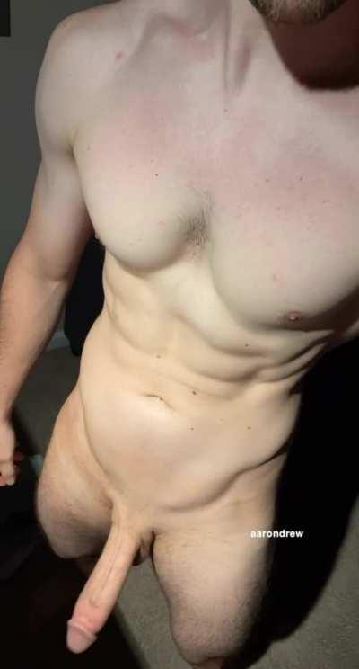 Suck my cock then make out with me 🤤