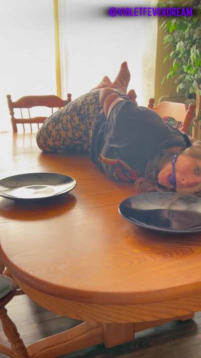 Can I be your centerpiece🥺