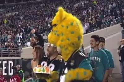 beware Jaxson De Ville