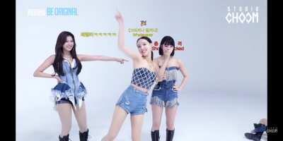 The way that chaeyoung whining and upset.... Ugh so cute just kill me right now