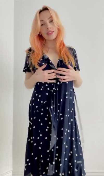 Normie on the outside, alt girl on the inside