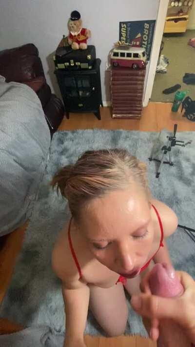 I just love sucking cock and taking cum on my face way too much 💦 Milf! [F]