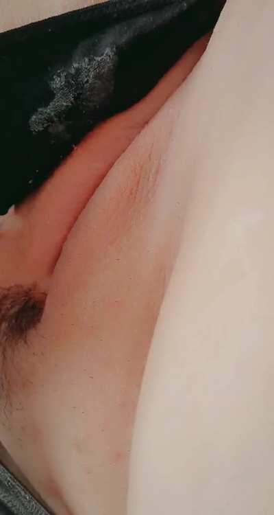 I made a mess in my panties 🤭