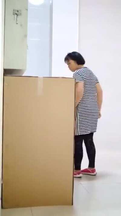 Don't know bob, looks fake ...