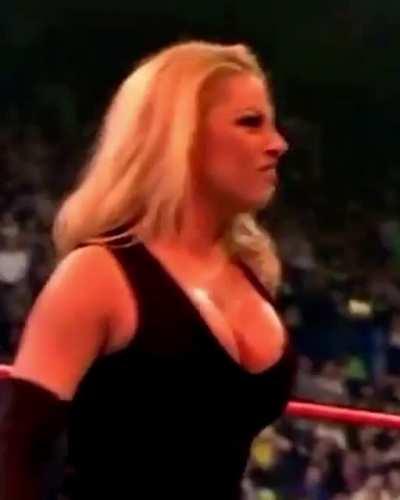 She looked incredibly busty in these outfits damn. insurrextion 2002 London