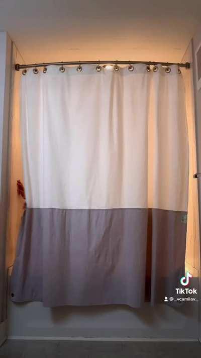 Who wants to join me in my magic shower? 😂