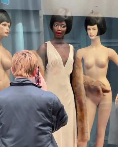 Anok Yai (Victoria's Secret Model)