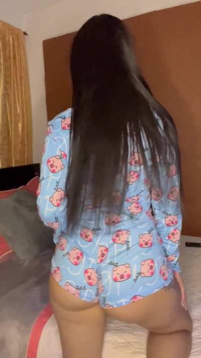 Can you rate my barely legal latina ass?