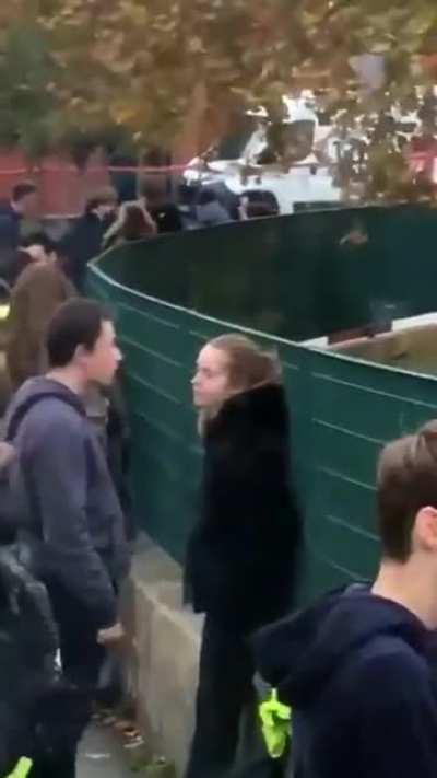 To kiss a girl