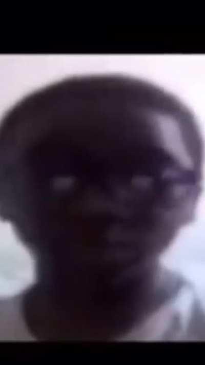 he playin fortnit 😳