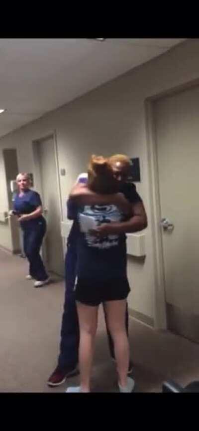 Girl who used to be paralyzed visits old nurse