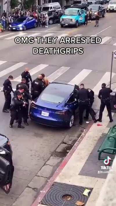 it truly is the year of the snitch 🤨