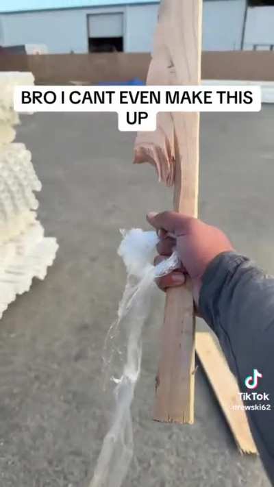 Man finds his Zanpakuto, man quits job to save the soul society.