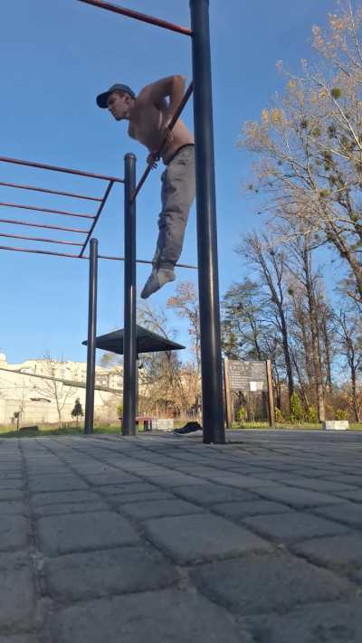 Perfect form or prertty close? (Besides fifth rep)