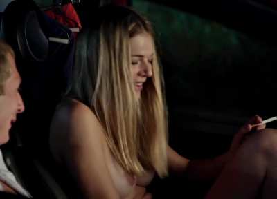 Kate Miner in Shameless [S9E7-2018]