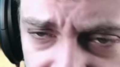 c a n y o u f e e l h i s p a i n ?