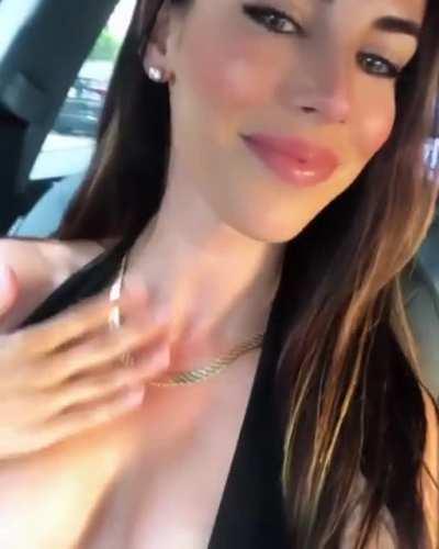 Jessica (@jessicalowndes)