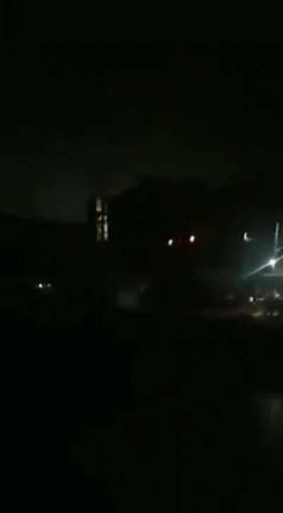 Llego la luz en mi ciudad y publico esto por que lla arreglaron el problema espero que lo tomen con humor