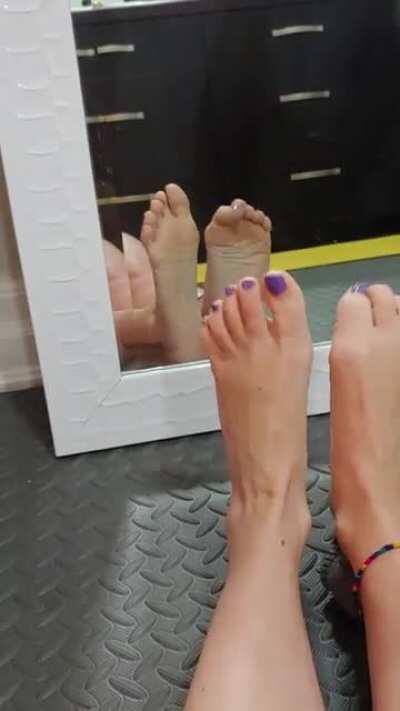 Taking off my dirty sock and foot stretch