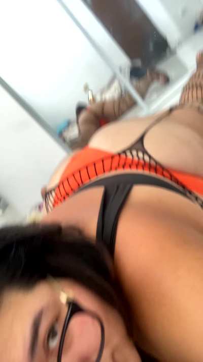 Lick my pussy through my panties