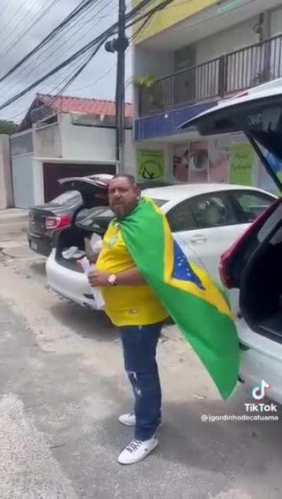 Aposta com carros de luxo pro resultado de domingo