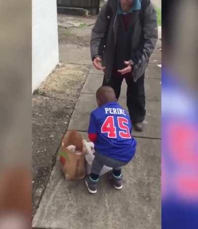This little boy told his parents that he wanted all the money they would spend on toys to go toward sandwiches... which he gives out to those less fortunate.