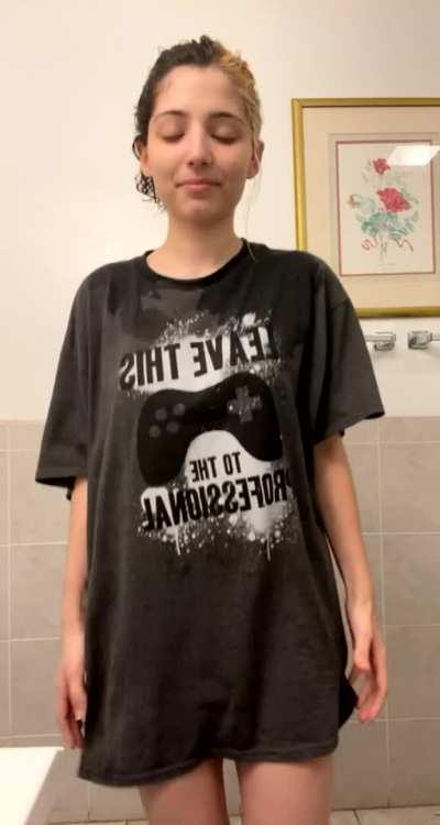 All upvotes get a nude pack in the DM, instant 😈