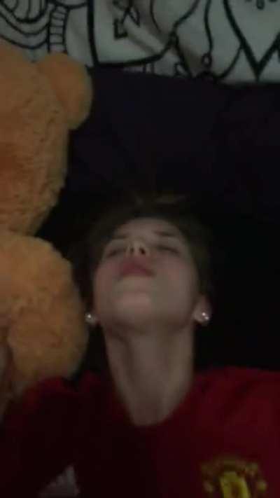 𝘽𝙇𝙐𝙎𝙃𝙄𝙉𝙂 𝙂𝙄𝙍𝙇 2