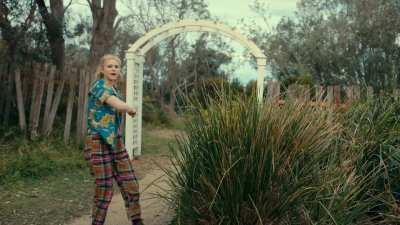 TCF S1E2 Thomasin huge boobs