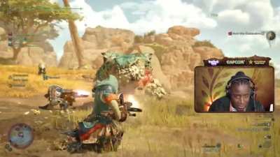 CAPCOOOMMM WTFF IS THISSSS???? i officially add gunlance to my 