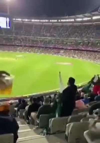 Kya Gunda bnega re tu