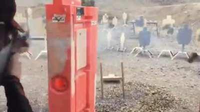 Keanu Reeves Shredding