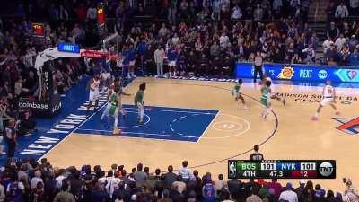 [Highlight] Quickley hits the floater to take the lead!