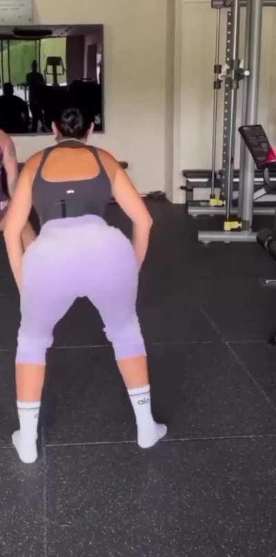 We all probably want  Georgina to dance more 🍑Queen 