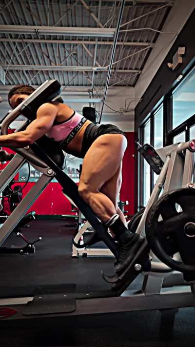 Added a band to this exercise to feel it even more on the glutes instead of quadriceps or hamstrings