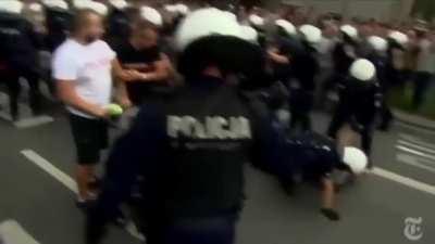 si polonezii sarbatoresc ,,pride month