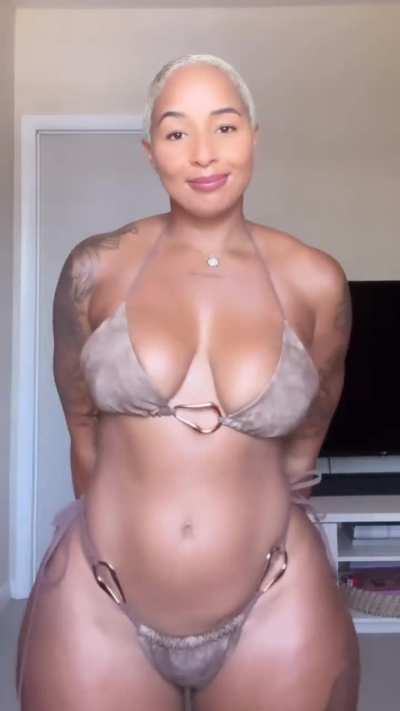 Man I'd pay for her dirty underwear