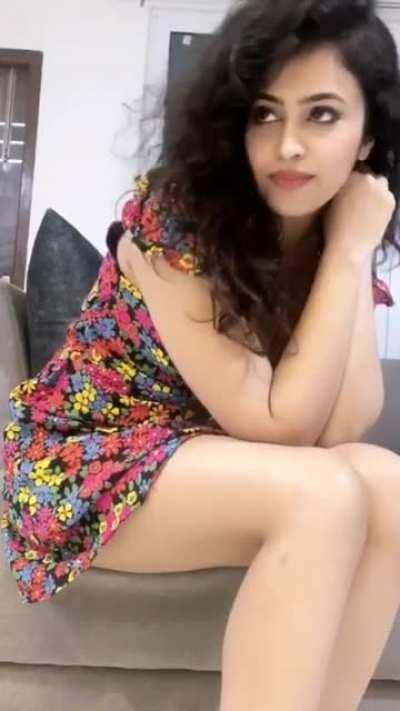 Look at smooth fine milky legs